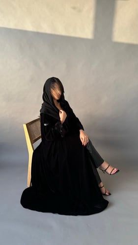 7- مخمل مطرز