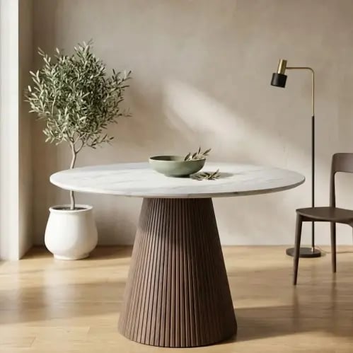 طاولة طعام دائرية "سيلفيا" رخام أبيض مع قاعدة خشبي...