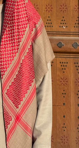 شماغ كشميري احمر داكن سوبر ترمه