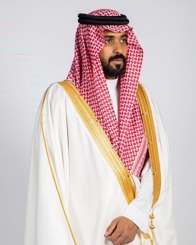 بشت ملكي عودي ربيعي ونيشن