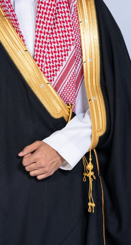 بشت غاطين اسود