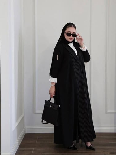 عباية شيرين