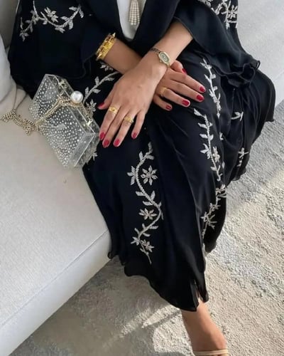 عباية مهيرة