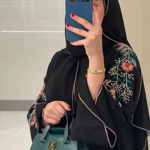 عباية زهرة البستان