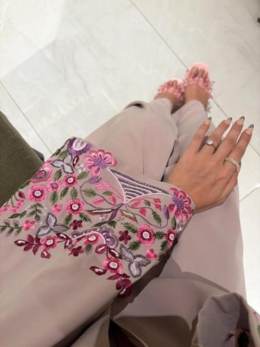 عباية ترف البنفسج