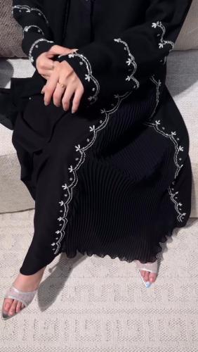 عباية ريناد