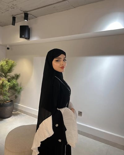 عباية الأميره