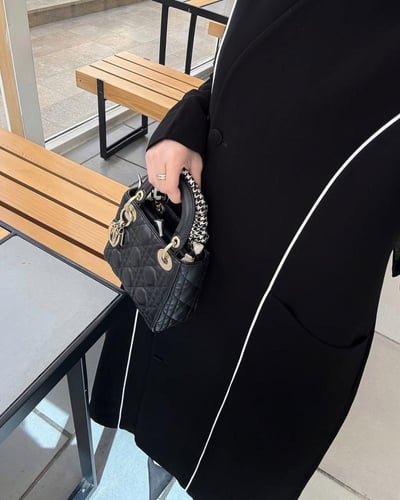 عباية الملاك الاسود