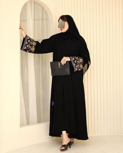 عباية هادئة