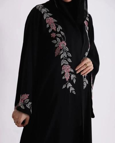 عباية الجميلات
