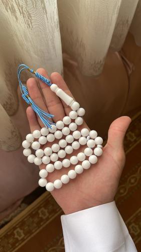 White color plastic prayer bead string, Kuwaiti st...