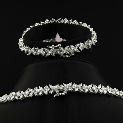 طقم زيركون فضي مكس وردي أنيق بإصدار خاص دقة الماس...