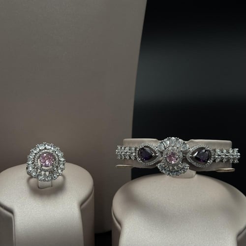 طقم زيركون نسائي أنيق – تصميم راقٍ لإطلالة مميزة -...