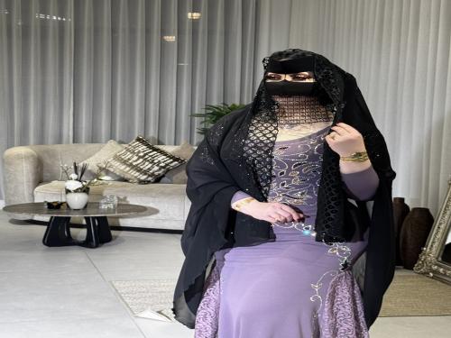 عباية نسف شيفون مع دانتيل