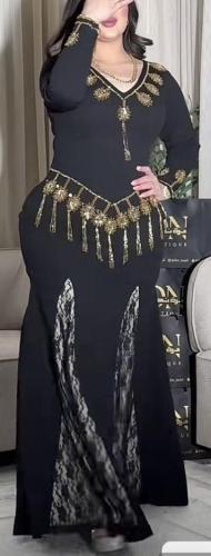 فستان دعد الاسود بالذهبي