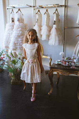 جاهز للشحن على الفور - طقم تنورة وبلوزة فاخر، مثال...