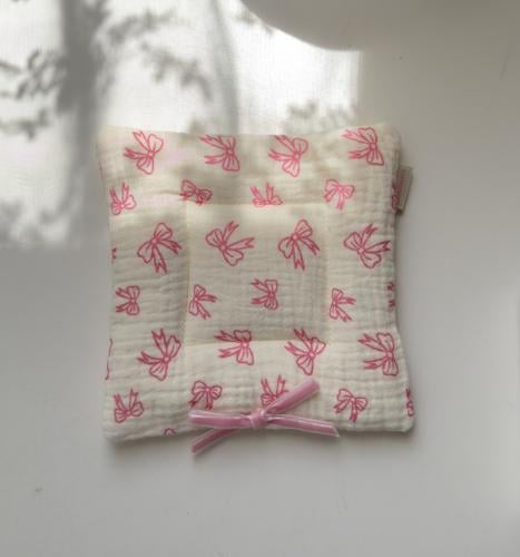 Pink ribbons coaster