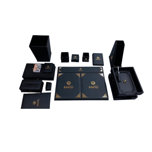 طقم مكتبي فاخر جلد إيطالي مع بصمة الشعار ذهبي