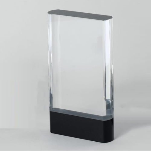 درع كريستال مستطيل قاعده سوداء قابل للحفر -2D