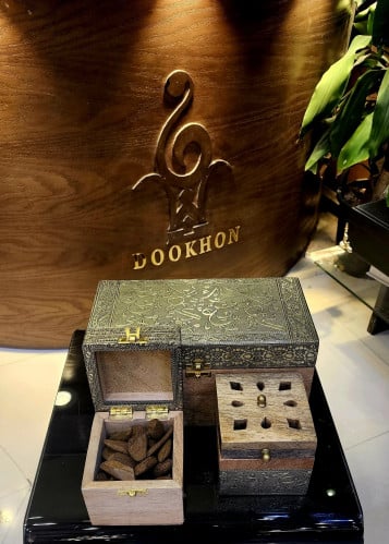 طقم مبخرة وعلبة للبخور داخل صندوق نحاس هندي