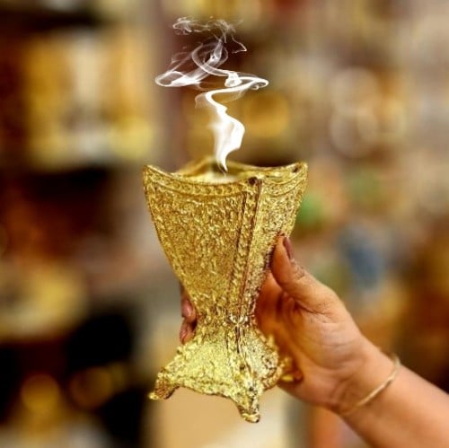 مبخر ذهبي صغير سيراميك مربع