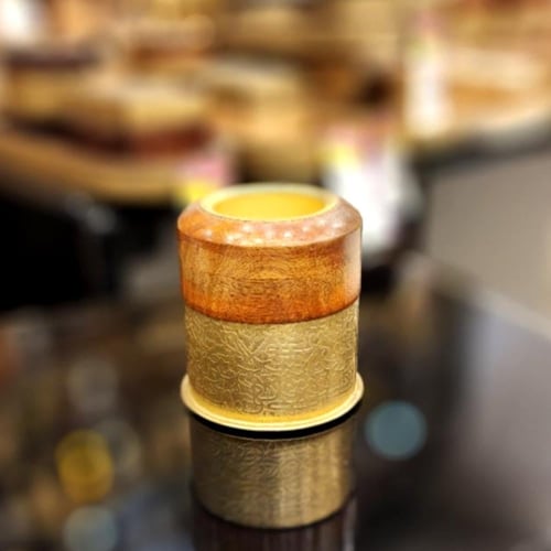 مبخرة صغيرة مزخرفة