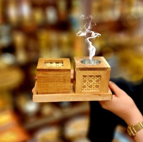 مبخر مع علبة للعود طقم