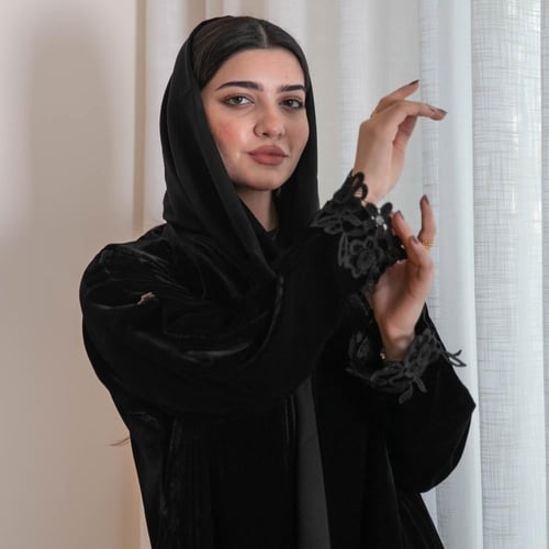 عباية مخمل مع جبير فرنسي اسود