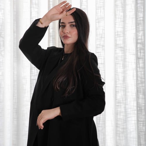 بليزر كتان مع بطانة مشجرة من القطن