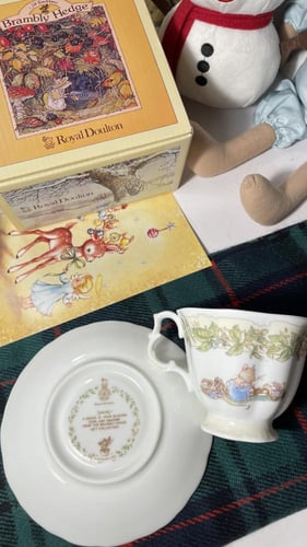 Brambly Hedge cup set spring edition
