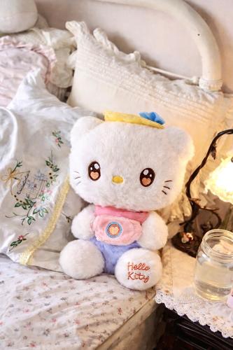 Hello kitty plushie 23cm