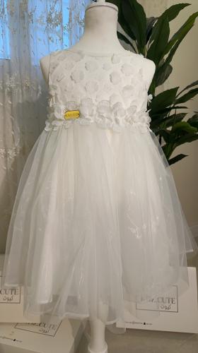 فستان الورد الابيض