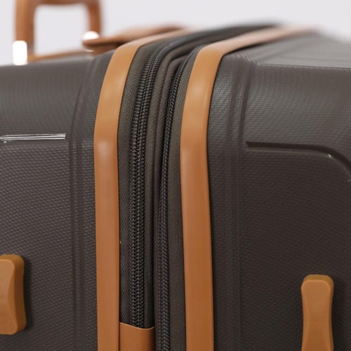 طقم حقائب ماركة تيتان