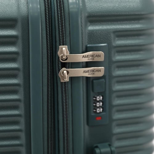 طقم حقائب ماركة امريكان فلاير