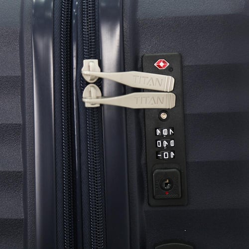 طقم حقائب ماركة تيتان