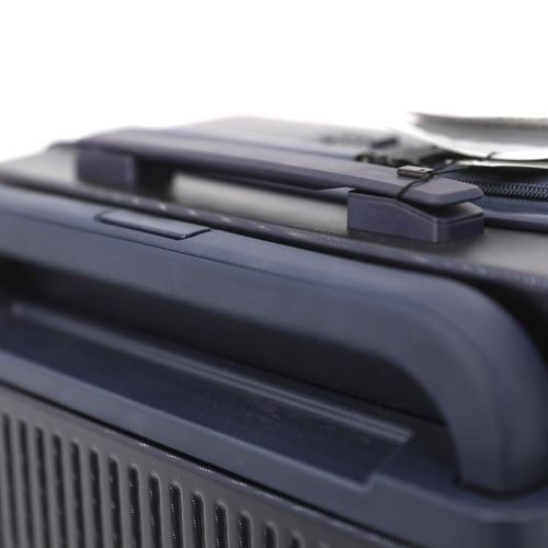 حقيبة سفر مقاس صغير ماركة امريكان فلاير