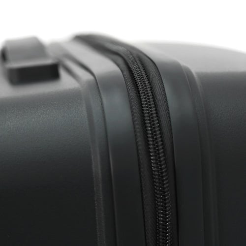 حقيبة سفر مقاس صغير ماركة امريكان فلاير