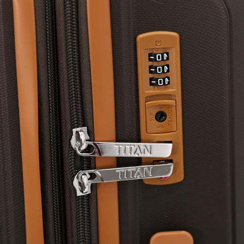 طقم حقائب ماركة تيتان