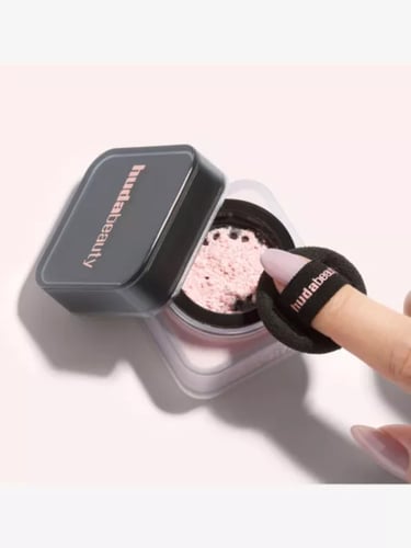 بودرة منثورة هدى بيوتي ميني بيتش باي