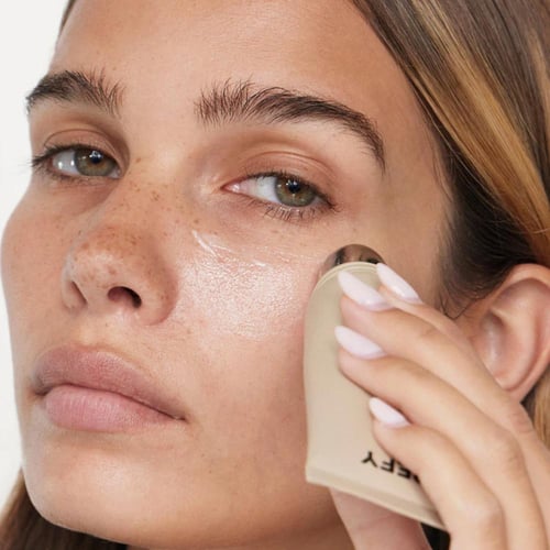 برايمر ترطيب وتلطيف البشرة ريفاي