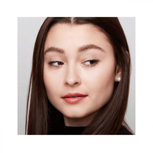 قلم كحل من اسنس لون فضي