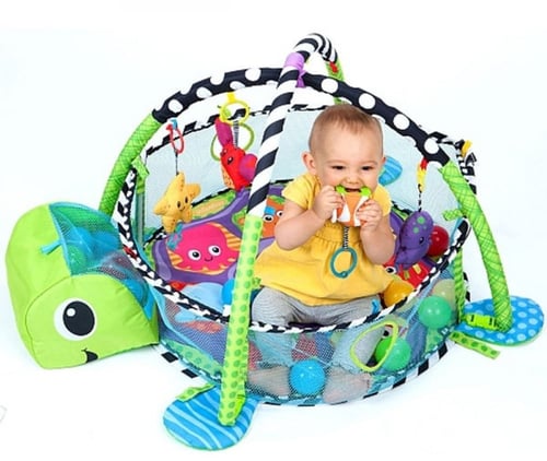 محبس السلحفاة مع كور ملونة