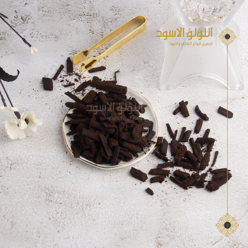 مبثوث نفائس العود