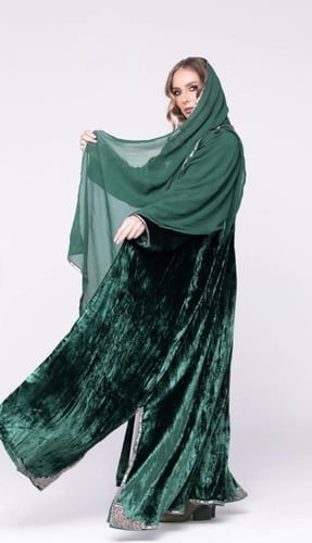 عباية مخمل اخضر
