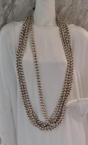 عقد خشب ابيض وذهبي JOIN CLOTH