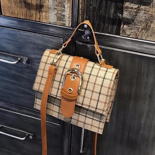 حقيبة يد وكتف مميزة وجميلة ،