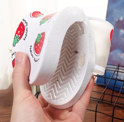 شبشب أنيق برسم الفاكهة