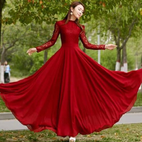 فستان أنيق ومميز من الشيفون والدانتيل ،