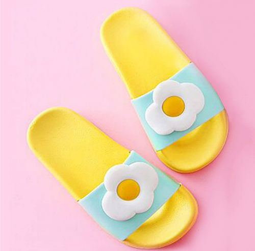 شبشب بتصميم لطيف ومريح ،