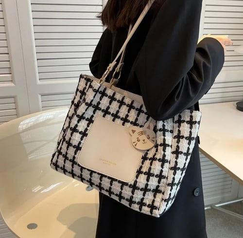 حقيبة كتف لطيفة متوسطة الحجم ،